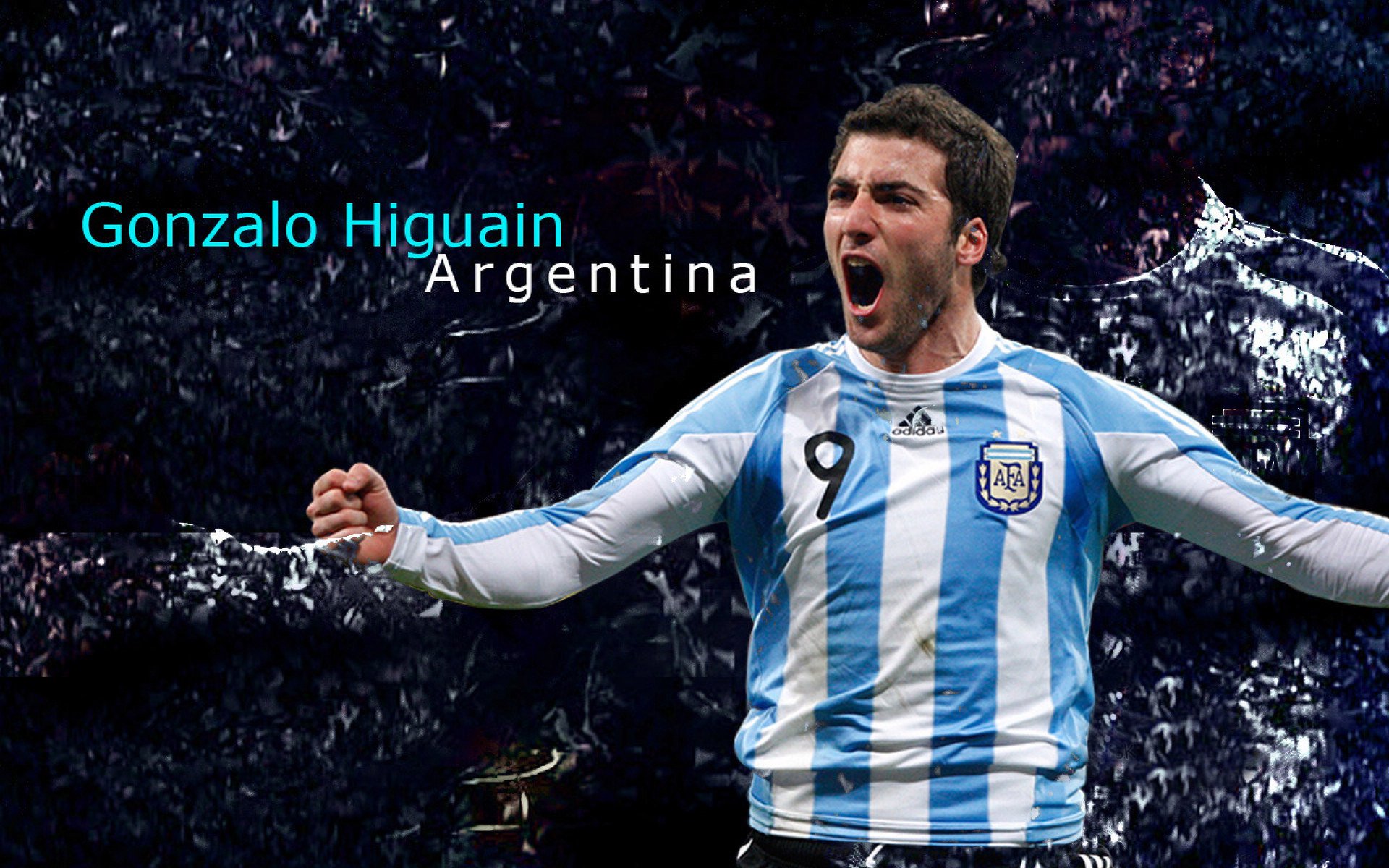 中国足球产业链多元发展，经济效益显著，足球产业发展分析