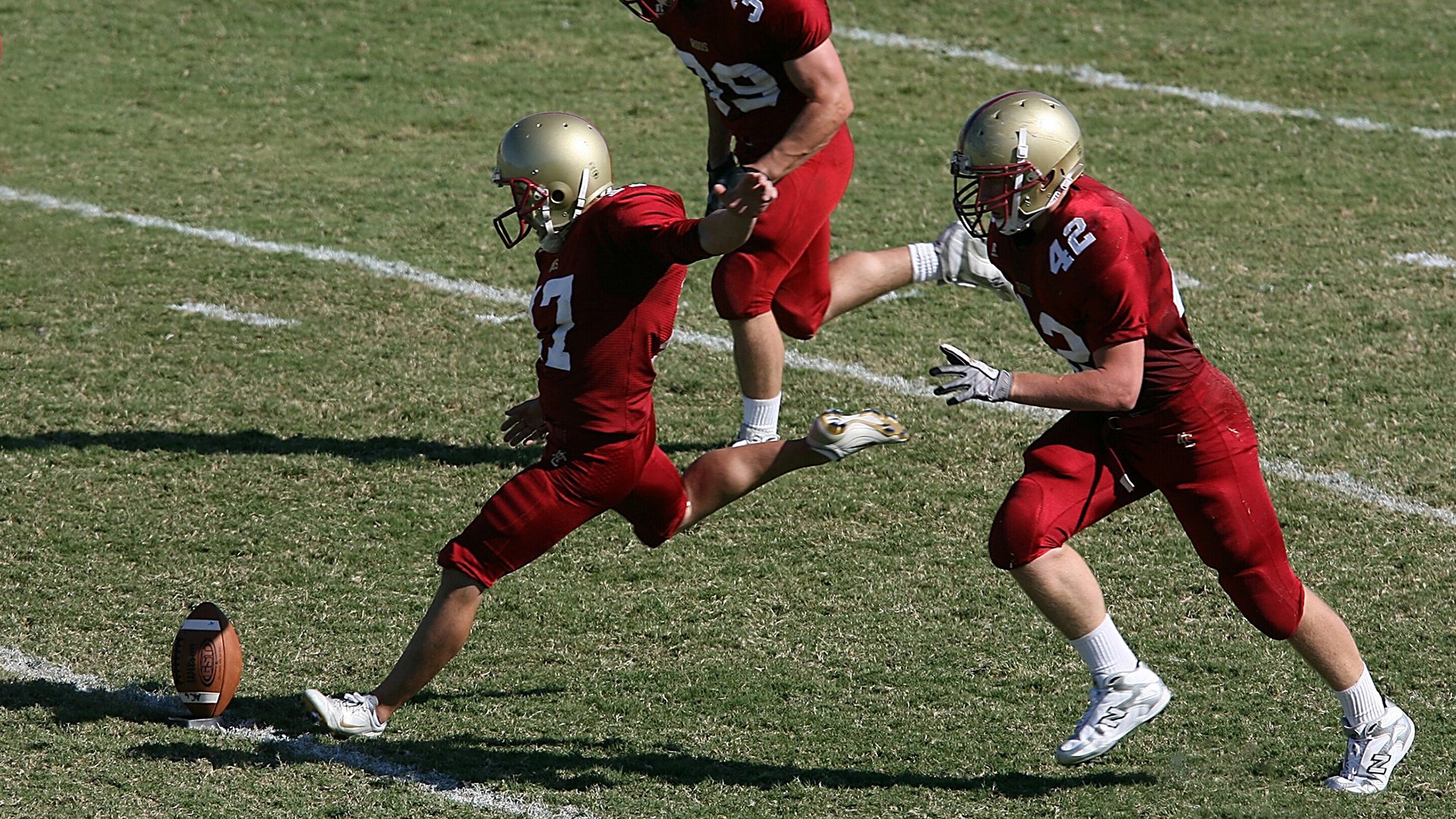 焦点电竞新兴战队击败豪门战队