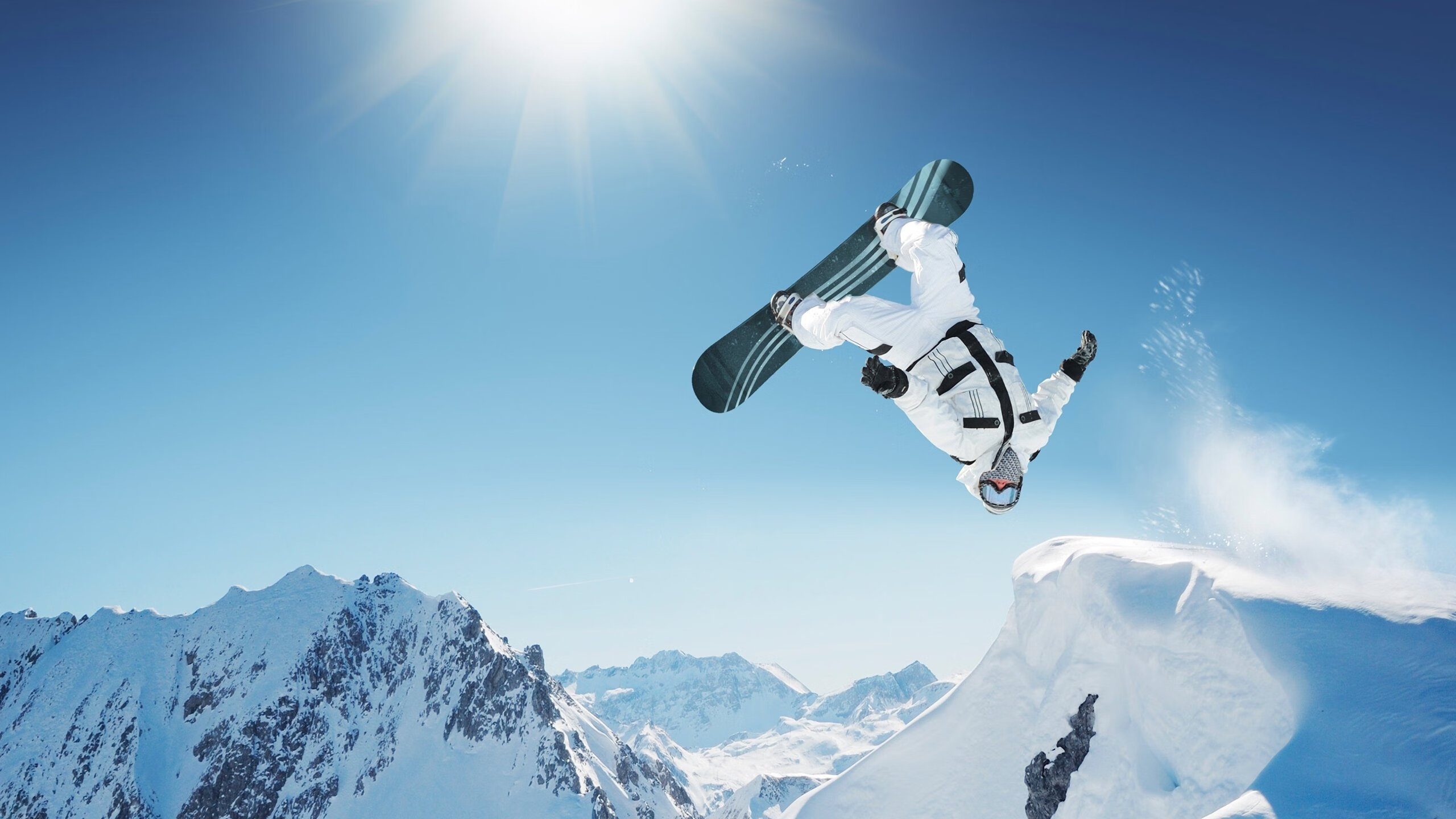 “电动冲浪：马鞍山赛场掀起水上竞技的新高潮”